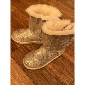 Ugg Bailey Bow Boots With BLING, Style 1004791, Size 3 Girls